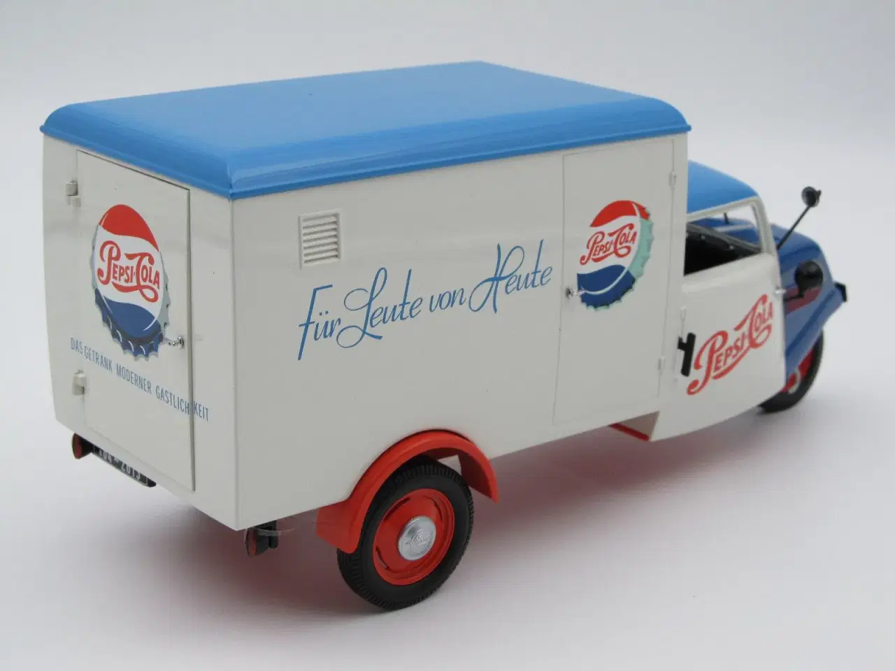 Billede 3 - 1952 Tempo Hanseat Pepsi Cola delivery truck 1:18 