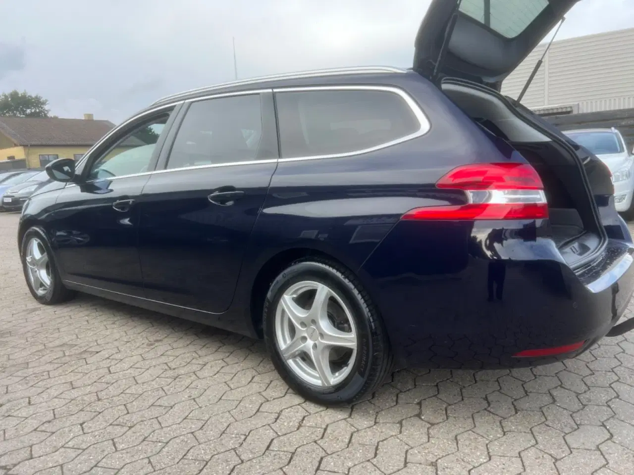 Billede 10 - Peugeot 308 1,5 BlueHDi 130 Selection Sky SW