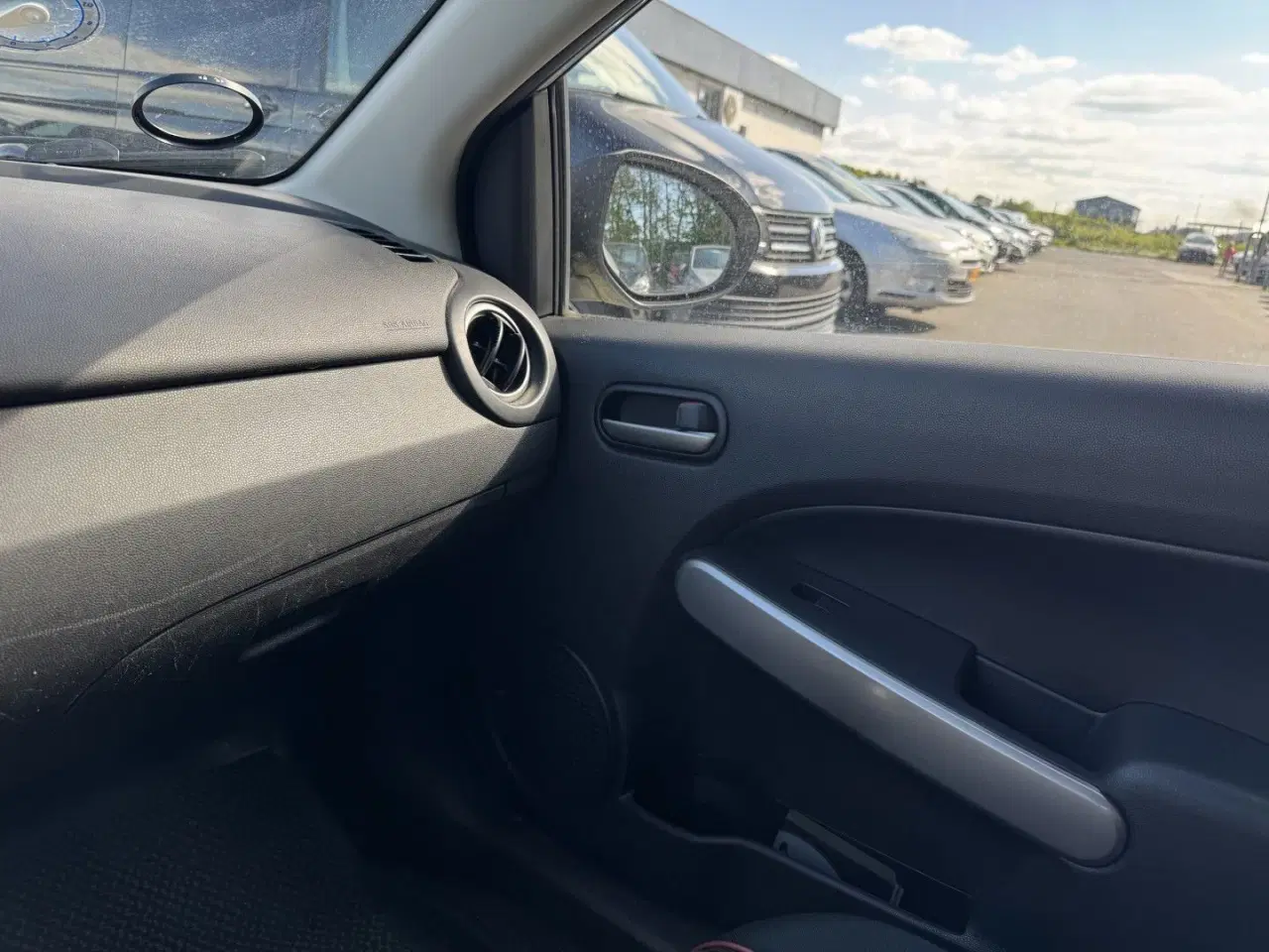 Billede 16 - Mazda 2 1,3 Takara Edition 84HK 5d