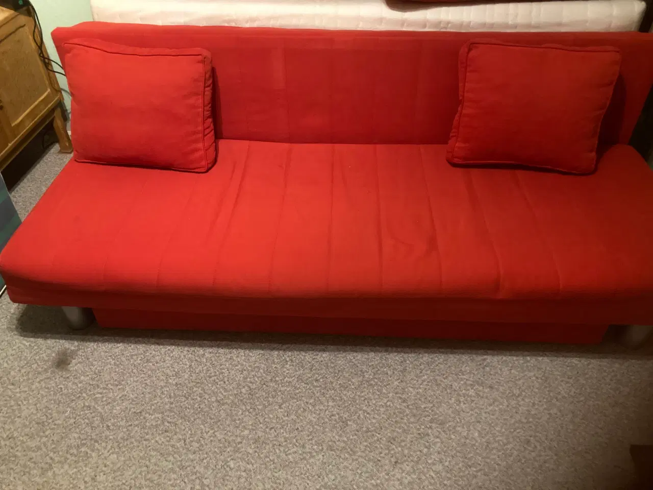 Billede 1 - sovesofa med puder og hynder