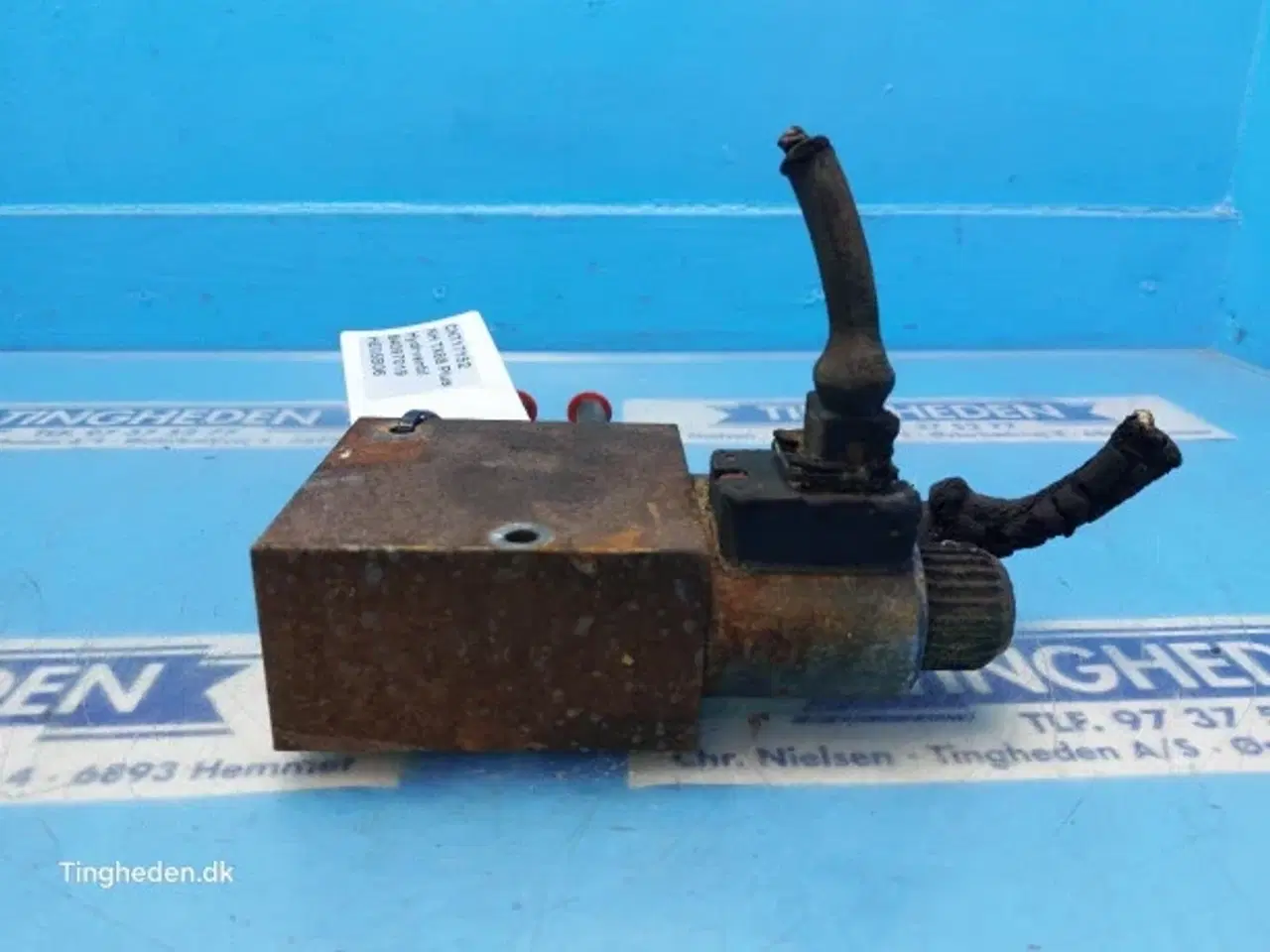 Billede 4 - New Holland TX68 Hydraulikventil 84097019