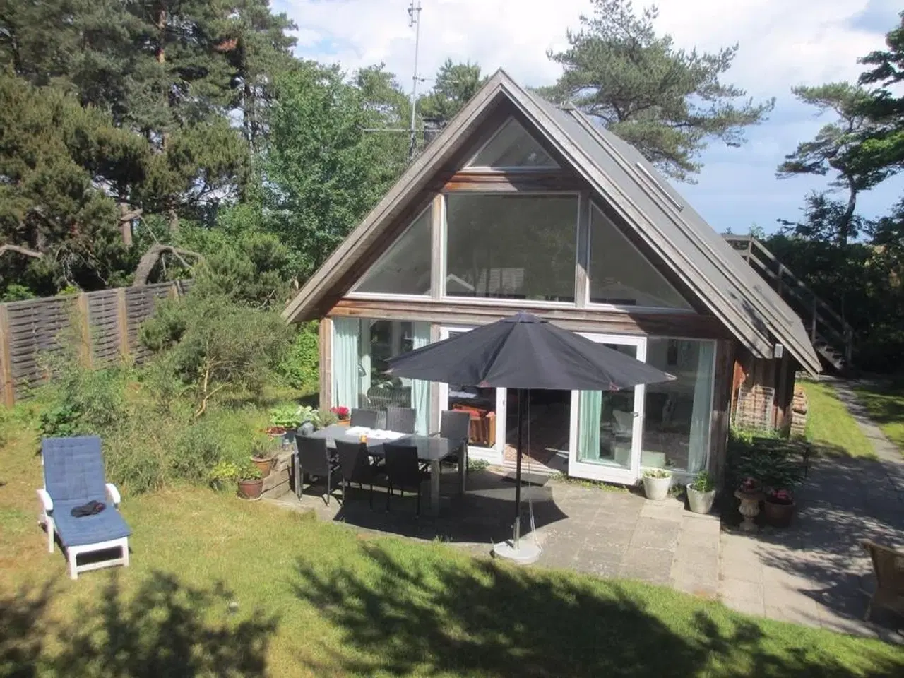 Billede 1 - Sommerhus til 6 personer i f�rste r�kke ved Danmarks bedste badestrand - udsigt over �sters�en