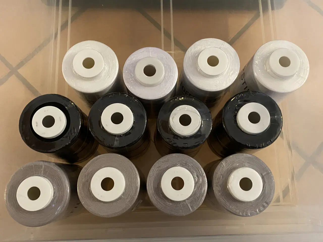 Billede 6 - Fin skuffereol incl. tråden i skufferne