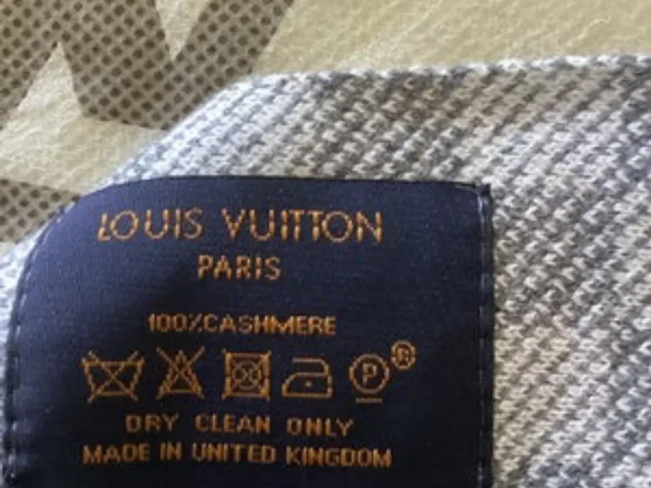 Billede 2 - Louis Vuitton hue og halstørklæde i cashmere