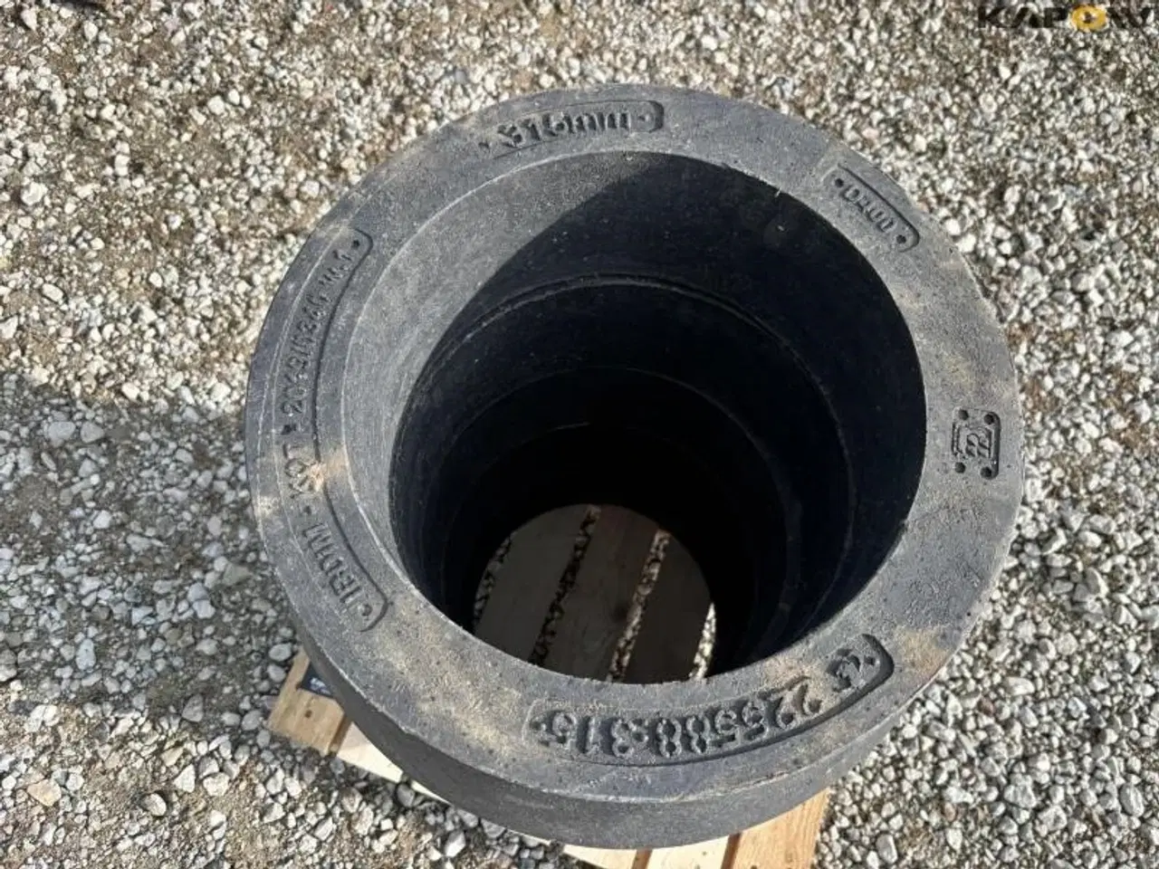 Billede 5 - - - - Brøndkraver