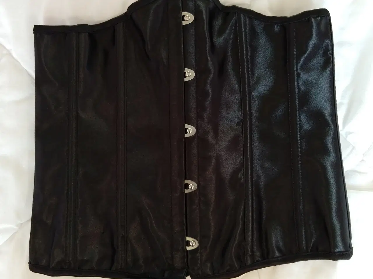 Billede 4 - Underbust korset, str. 34