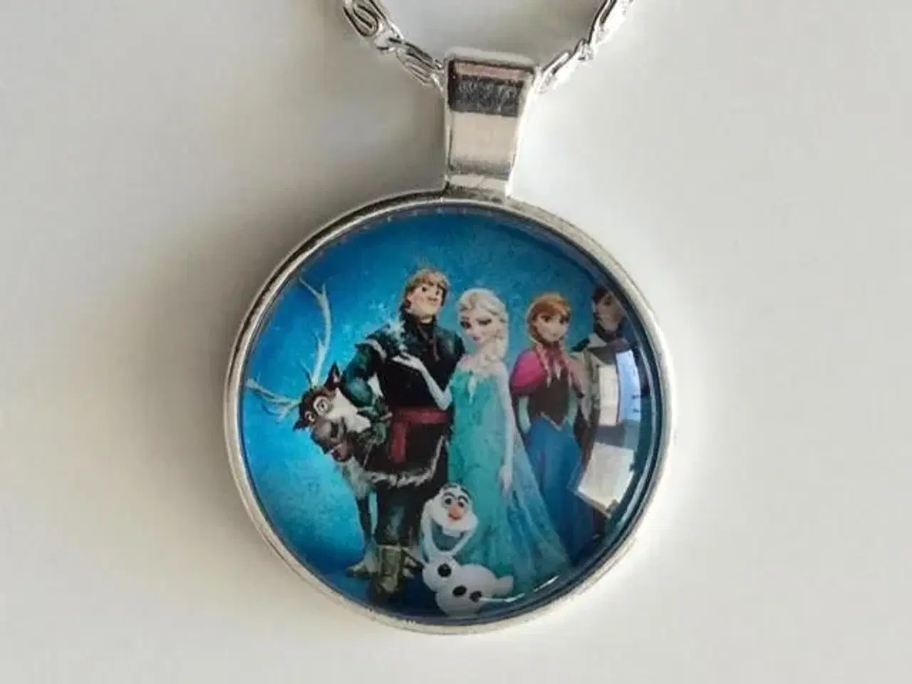 Billede 3 - Frost halskæde med Elsa og Anna