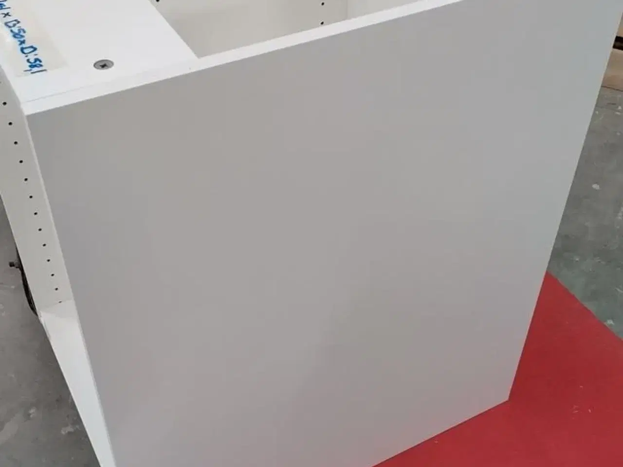 Billede 5 - 4 stk. usamlet underskabe H: 70,4 x B: 50 x D: 58,1 med 4 hylder