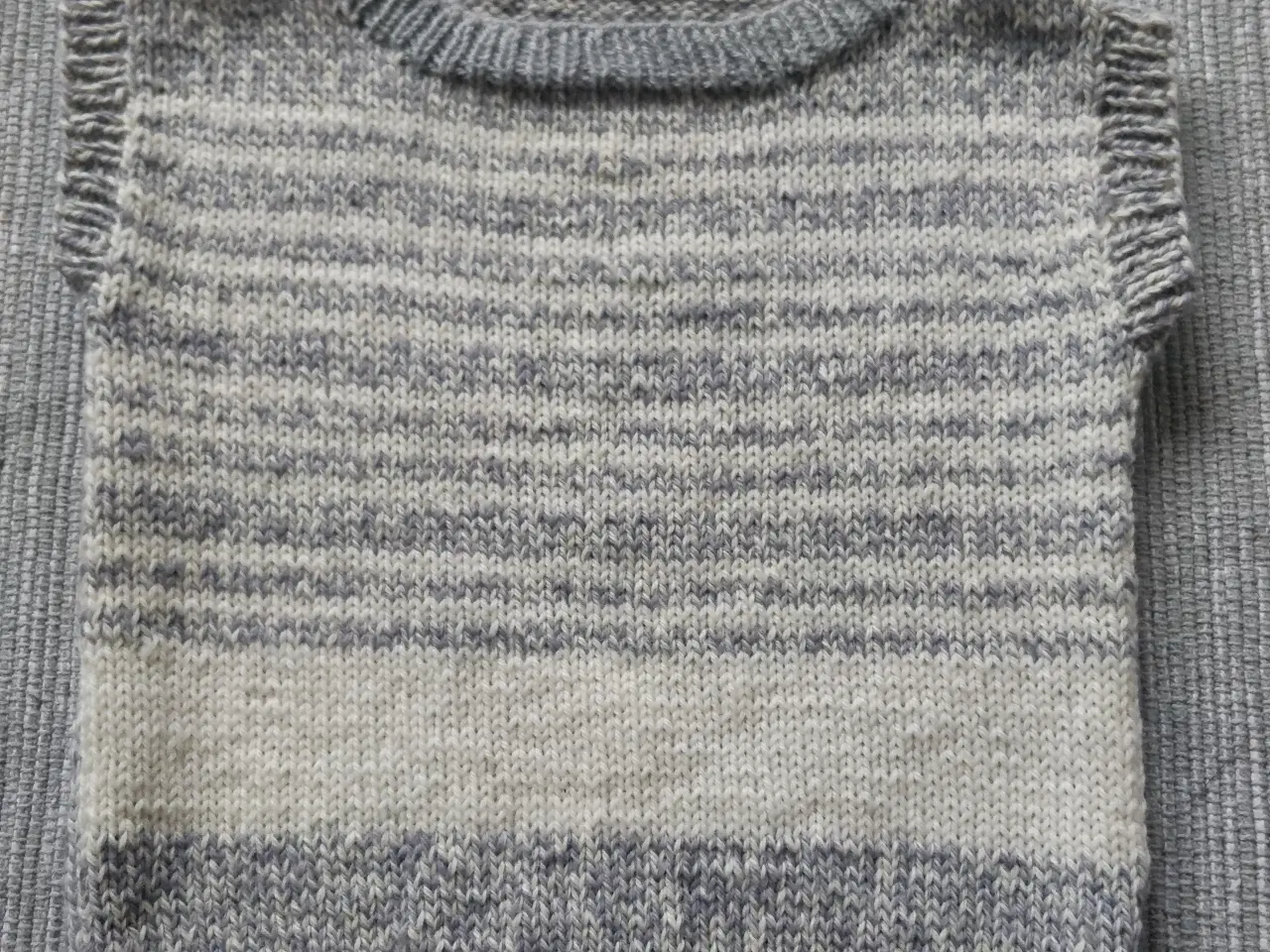 Billede 4 - Trøje, ærmeløs sweater, trøje, håndlavede