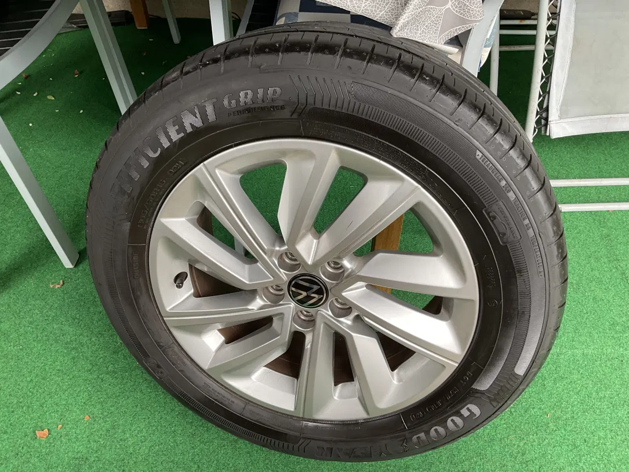 Billede 2 - Originale VW fælge med goodyear dæk