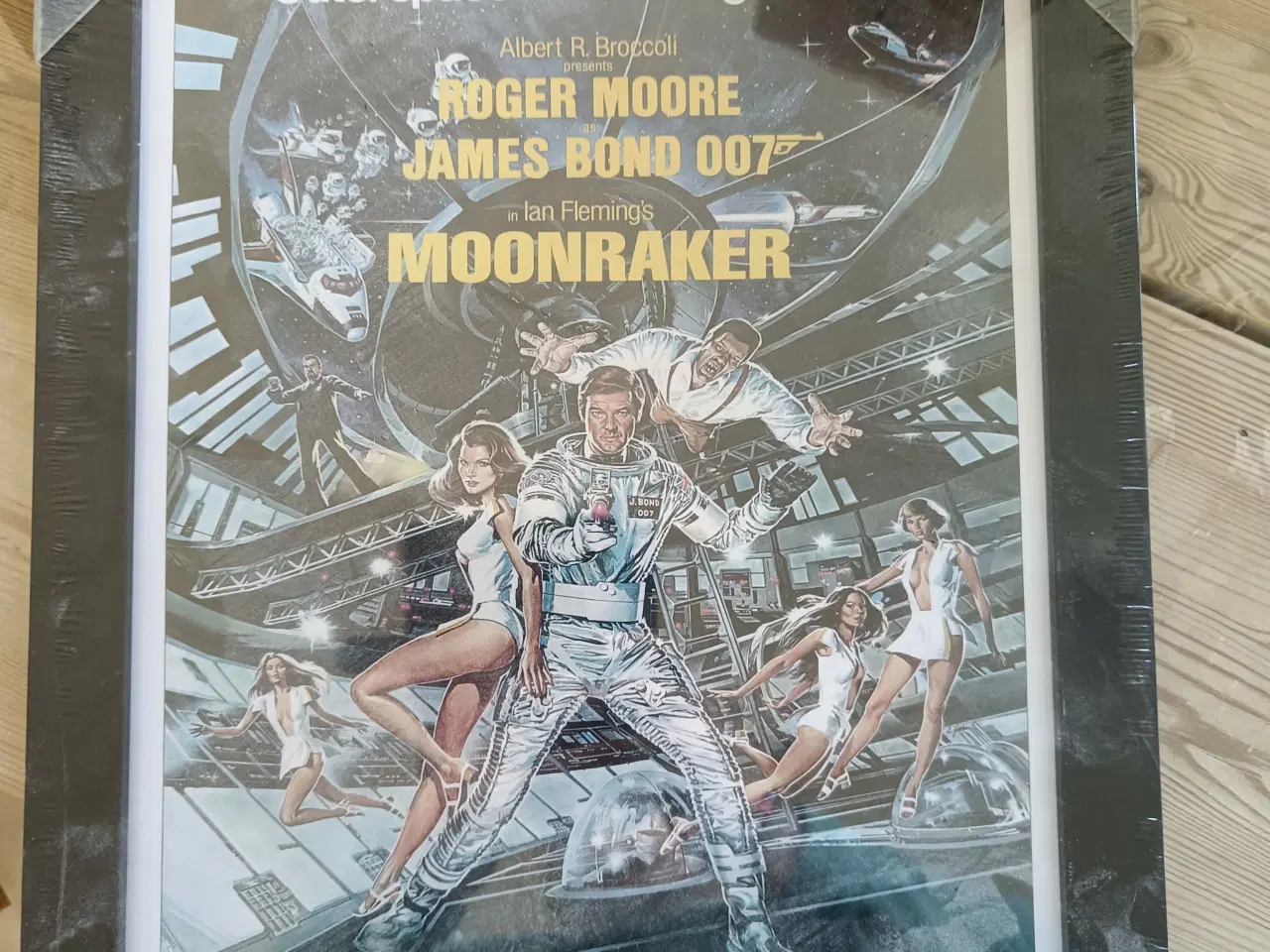 Billede 1 - Super fint billede med James Bond