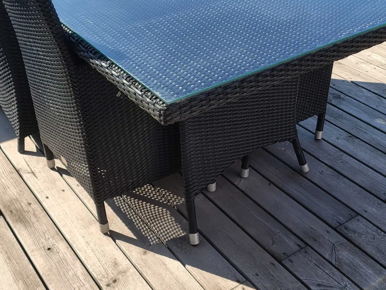 Billede 3 - Stort polyrattan havebord med glasplade