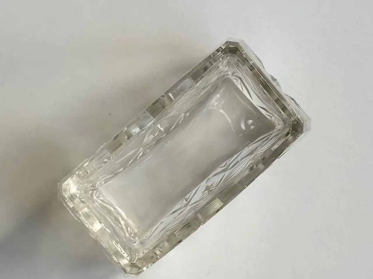 Billede 5 - Lille bæger, slebet glas