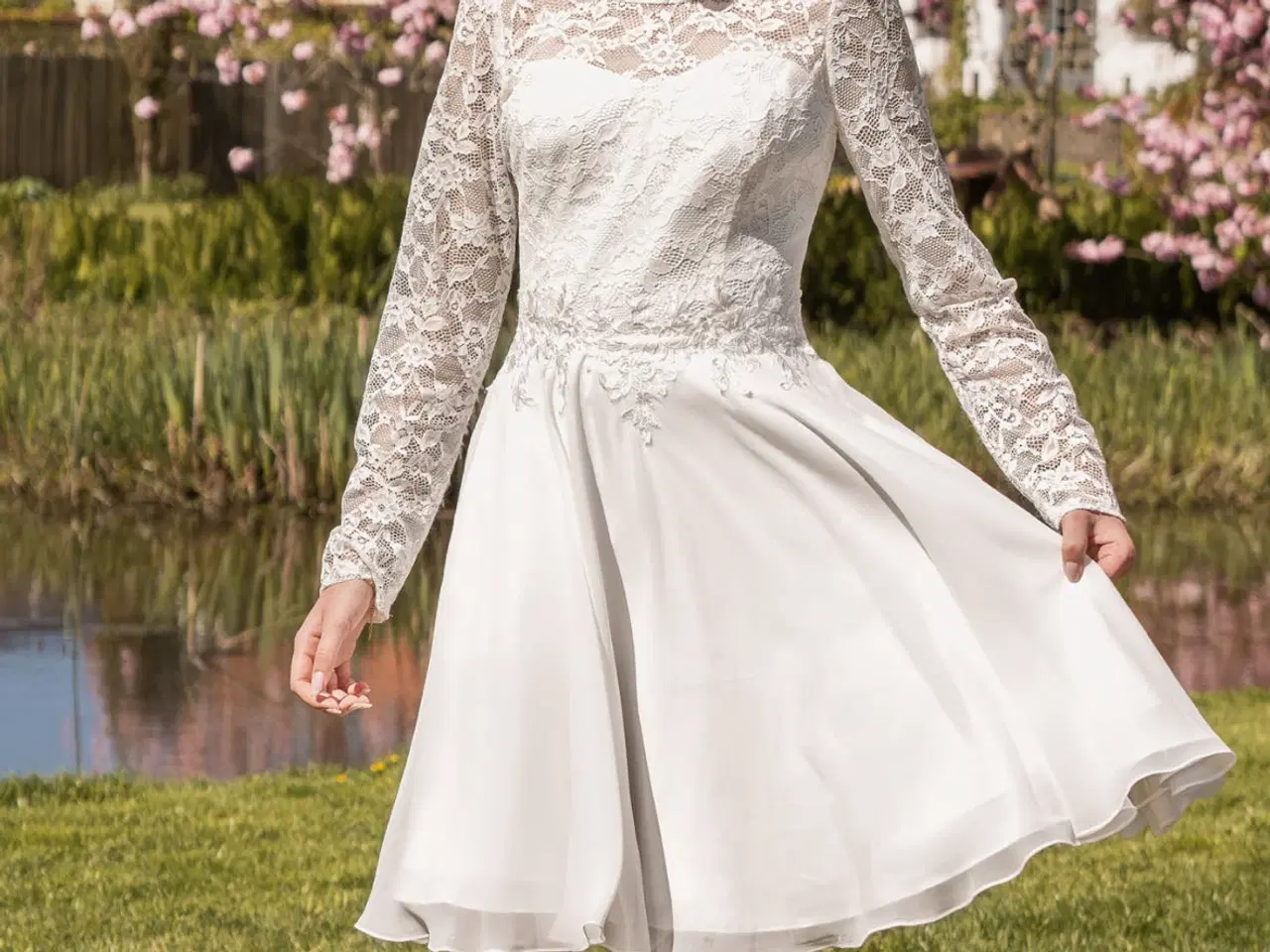 Billede 1 - Konfirmationskjole 