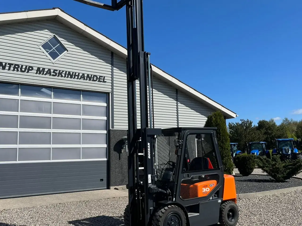 Billede 23 - Doosan D30 G med kabine og KUN 57 TIMER FRA NY, MED TIME GARENTI