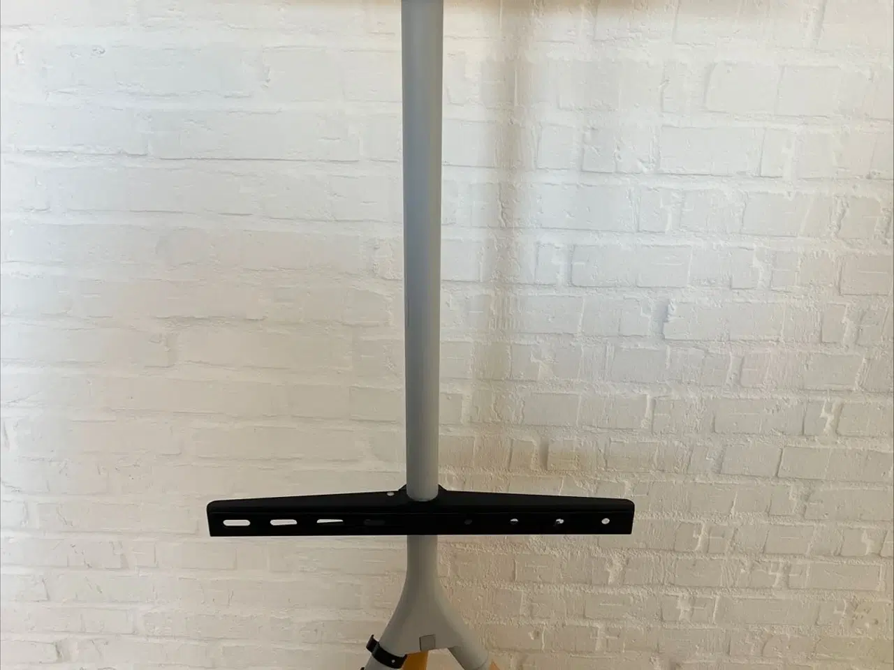 Billede 1 - TV stativ - one for all