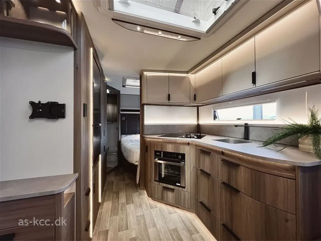 Billede 9 - 2025 - Kabe Royal 560 XL KS
