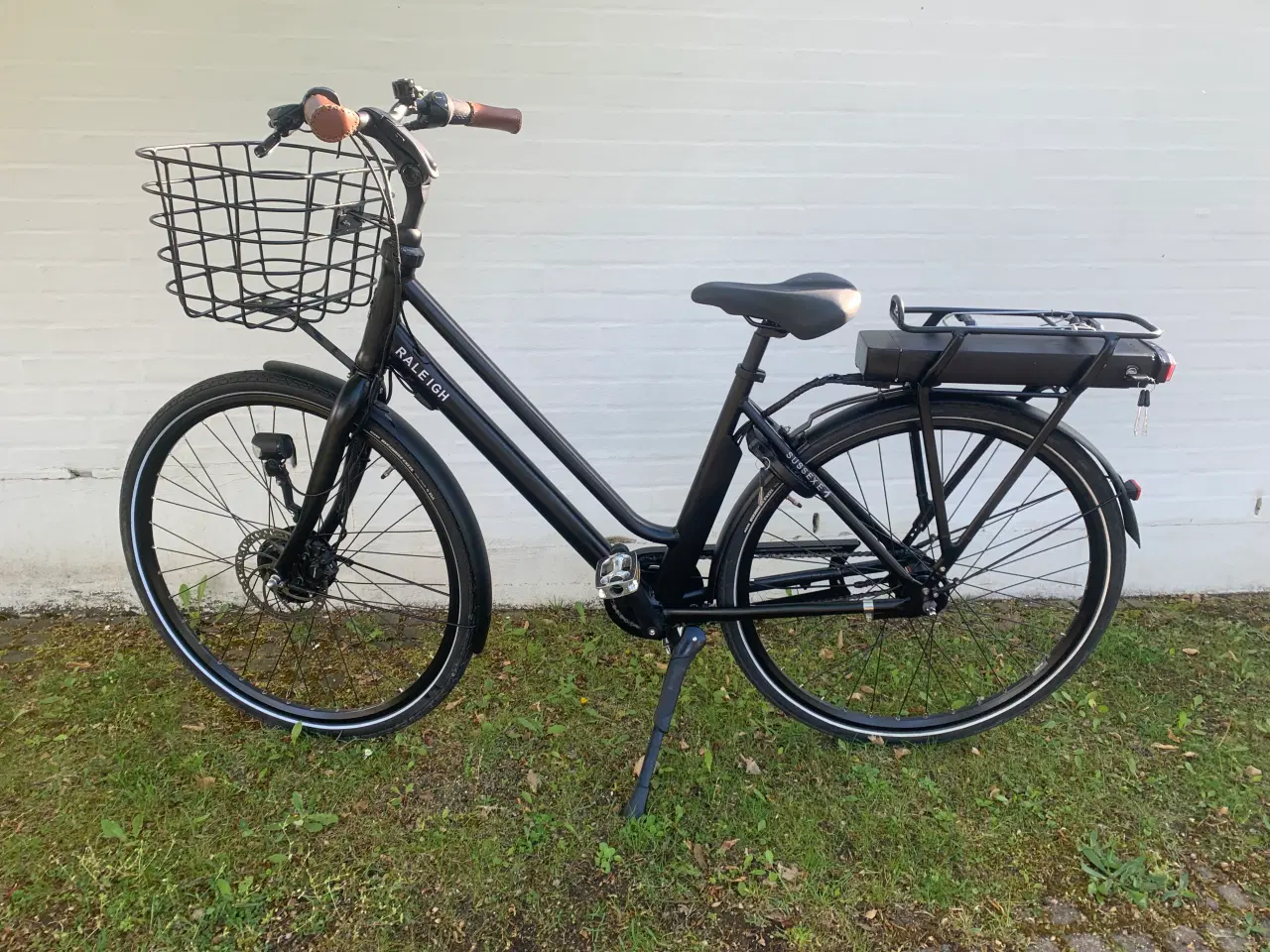 Billede 2 - Flot Raleigh sussex e1 dame elcykel