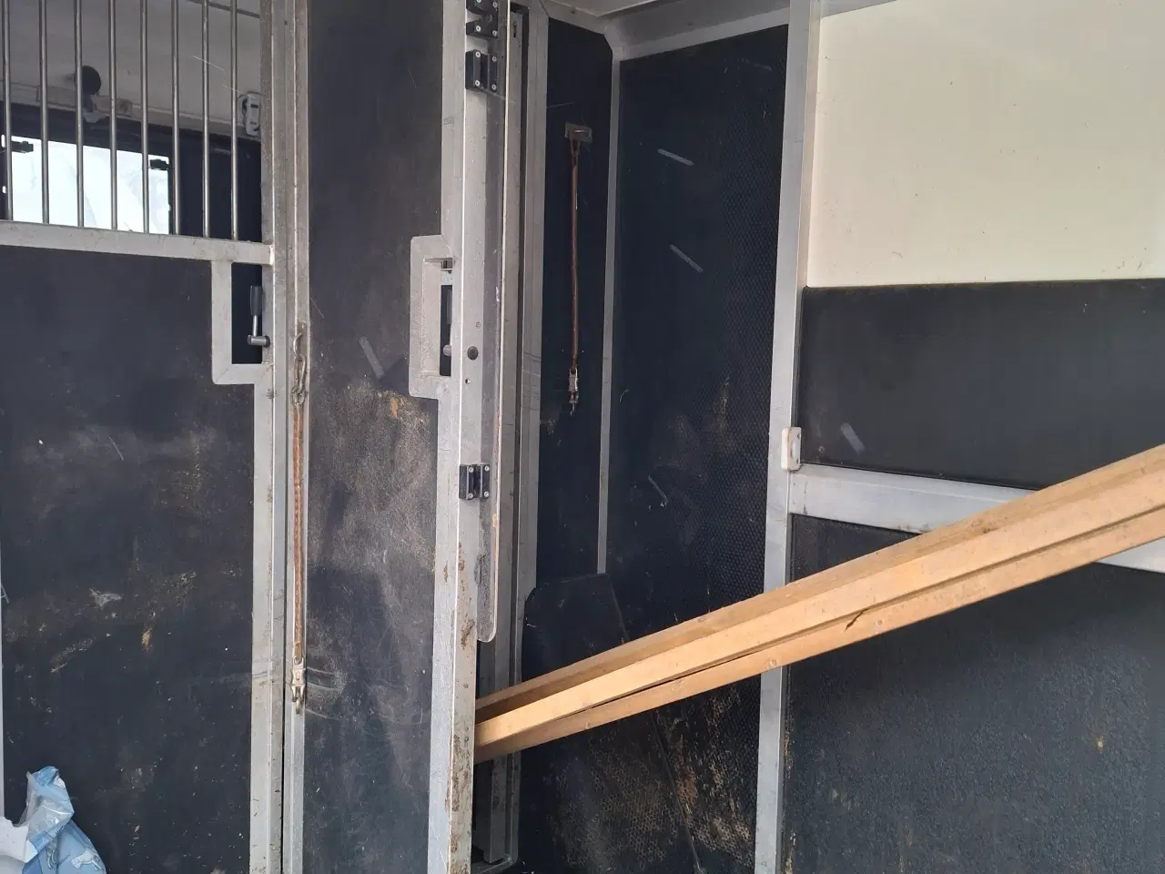 Billede 7 - Stx boksbil 2 hestes 