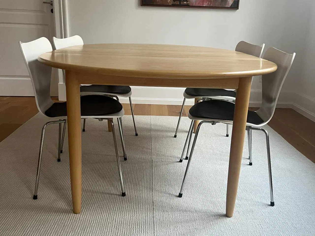 Billede 2 - Spisebord i bøg