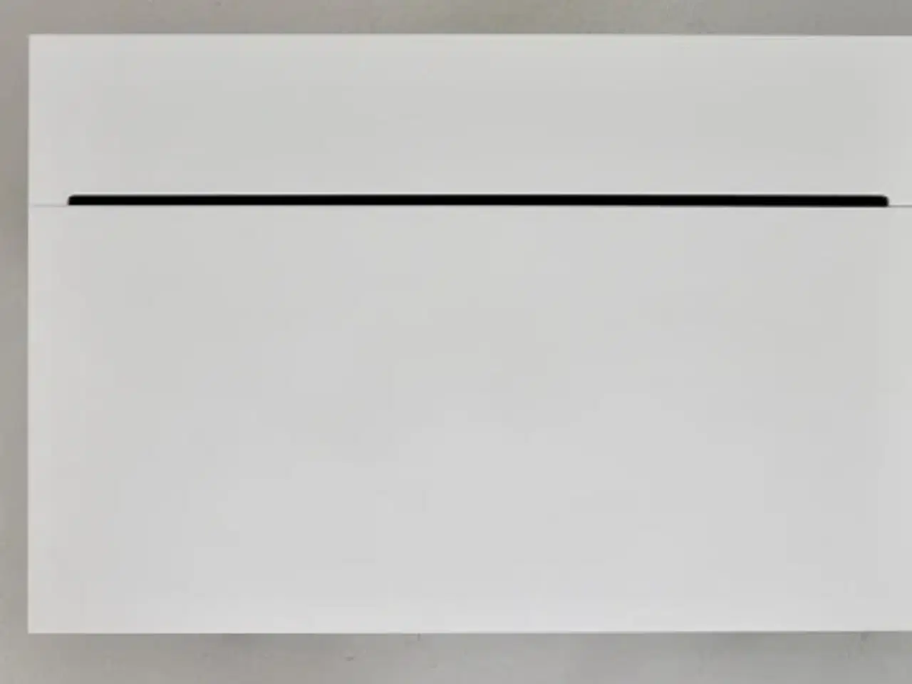 Billede 5 - Holmris hæve-/sænkebord med grå laminat og kabelbakke, 120 cm.