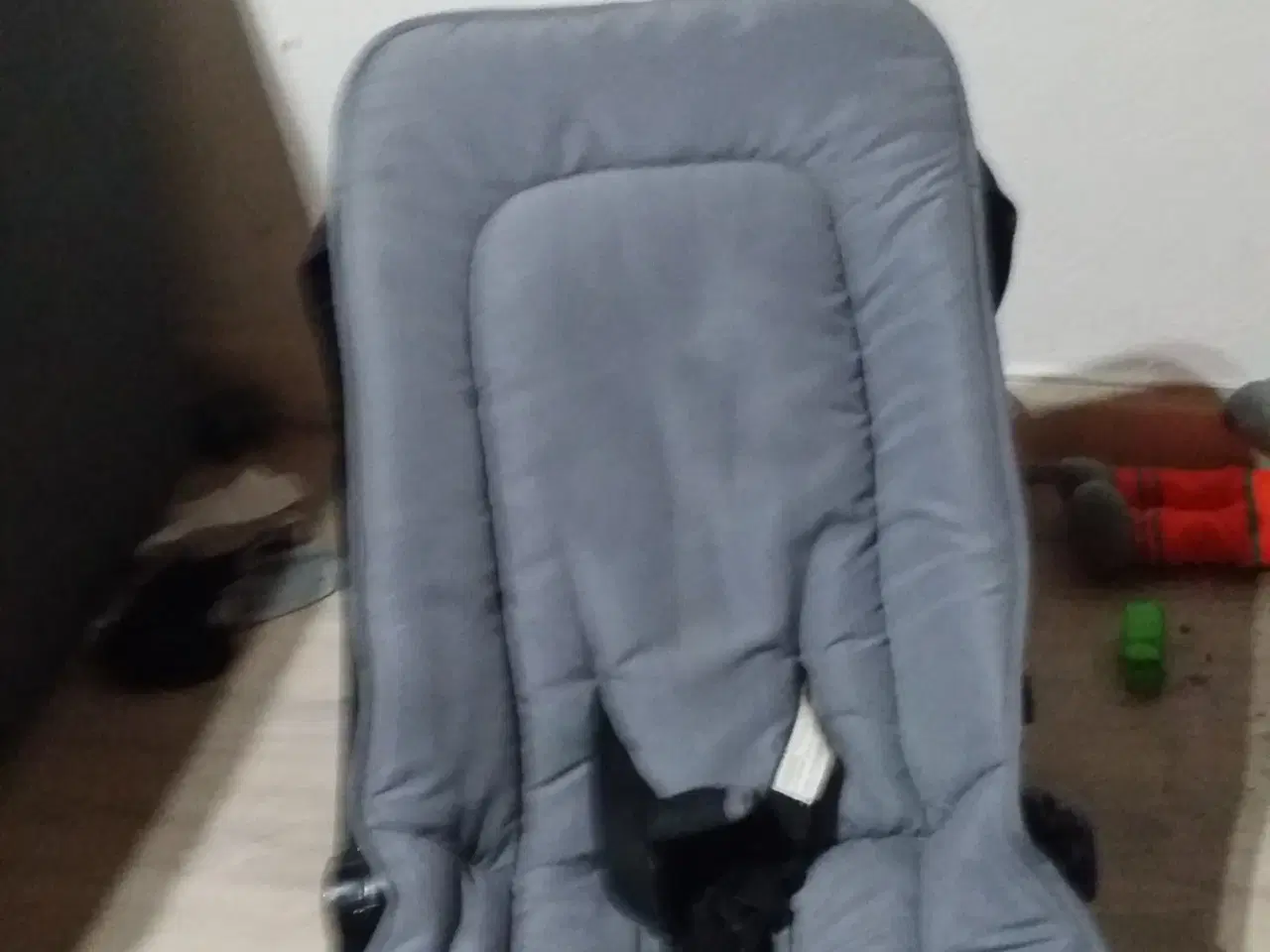 Billede 1 - Skrå stol 