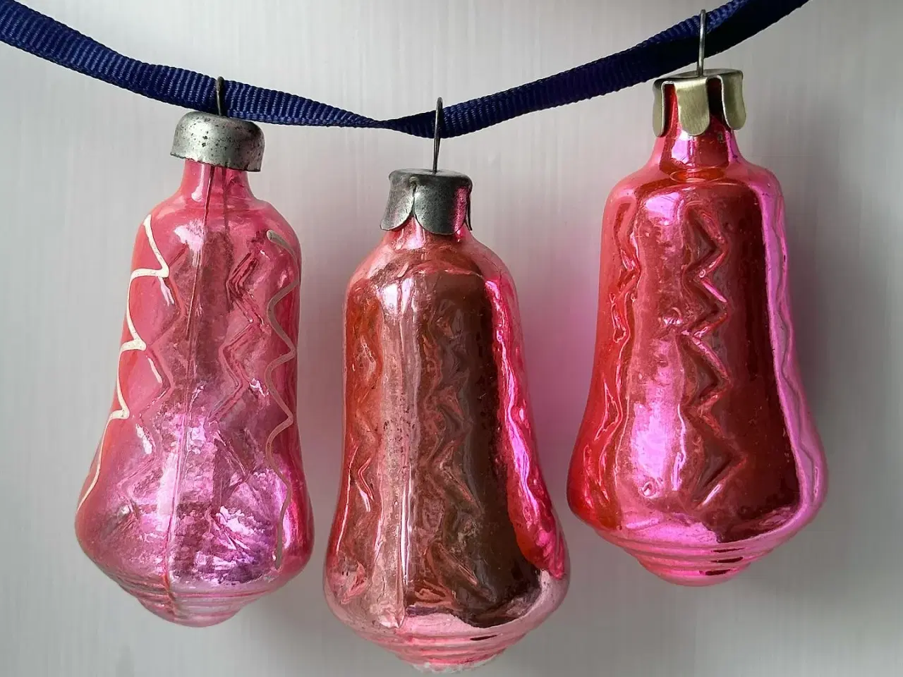 Billede 4 - Vintage julekugler, pink klokker, 6 stk samlet
