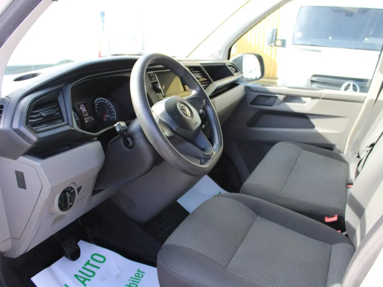 Billede 3 - VW Transporter 2,0 TDi 150 Db.Kab m/lad