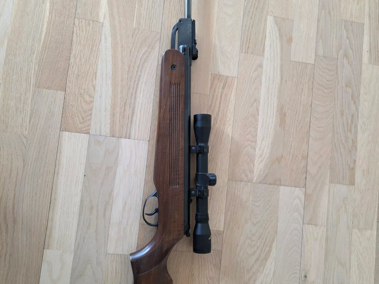 Billede 2 - Luftgevær 5,5 mm.