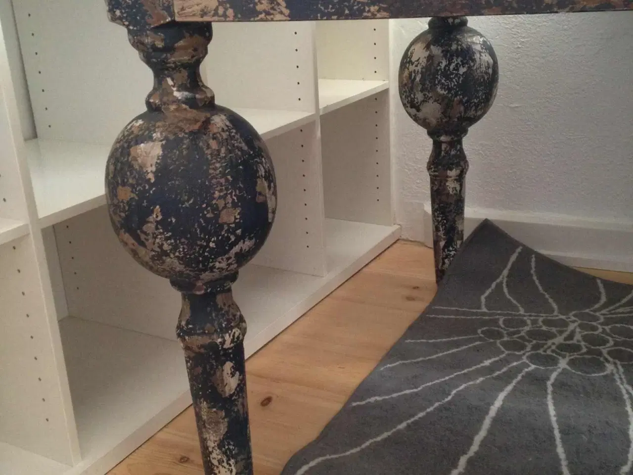 Billede 2 - Nordal spisebord i træ.