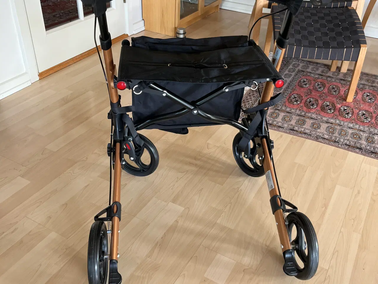Billede 1 - Rollator Lindebjerg HF 150 beige aluminium