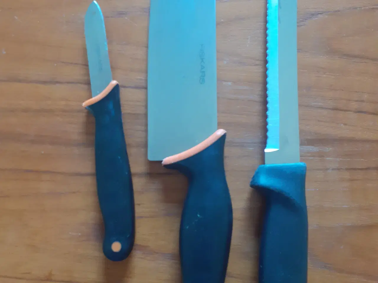 Billede 3 - Tærteform  3 firkantet ovnfaste fade 3 knive