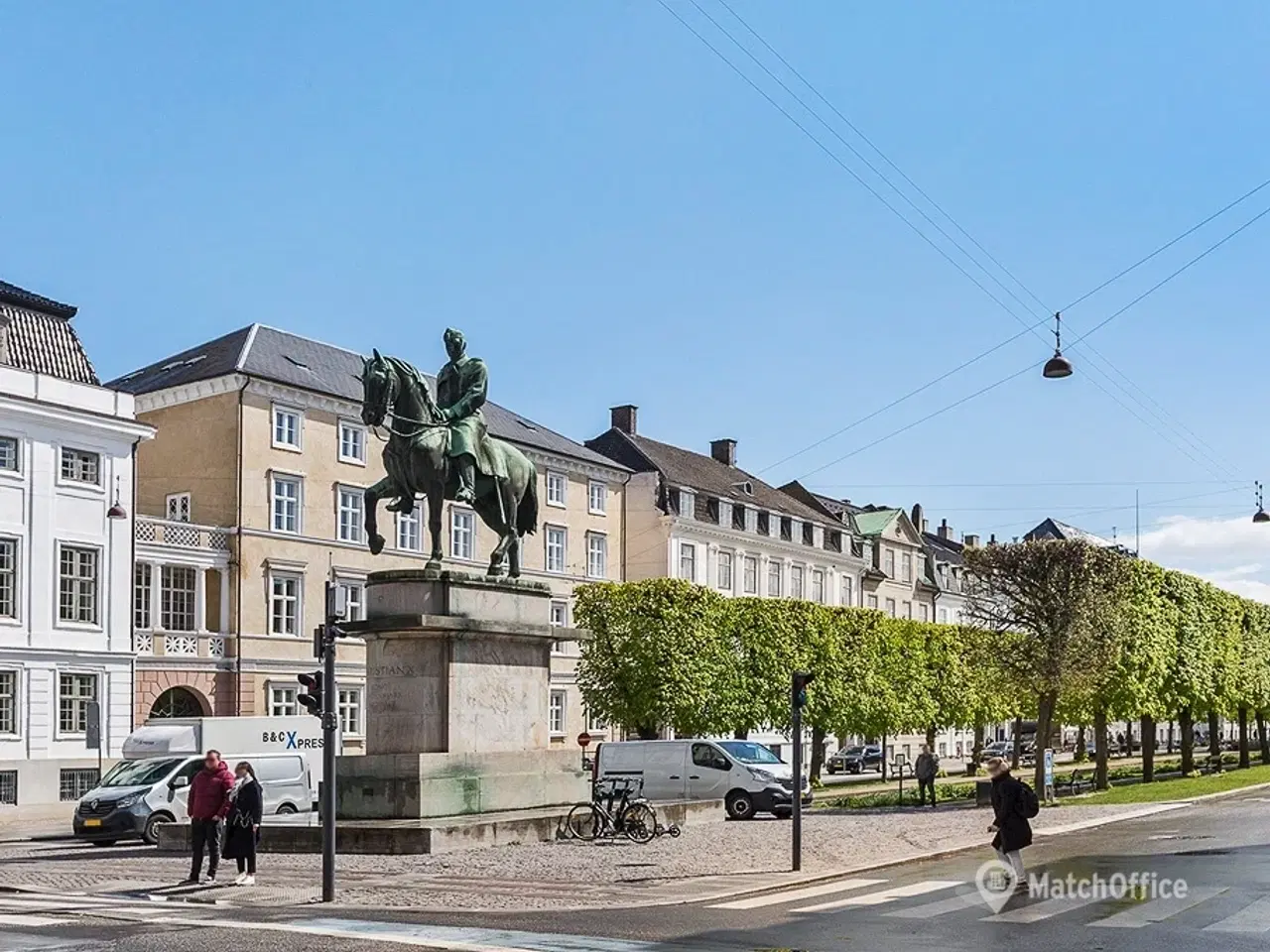 Billede 1 - 181 kvm i veldrevet ejendom i Frederiksstaden