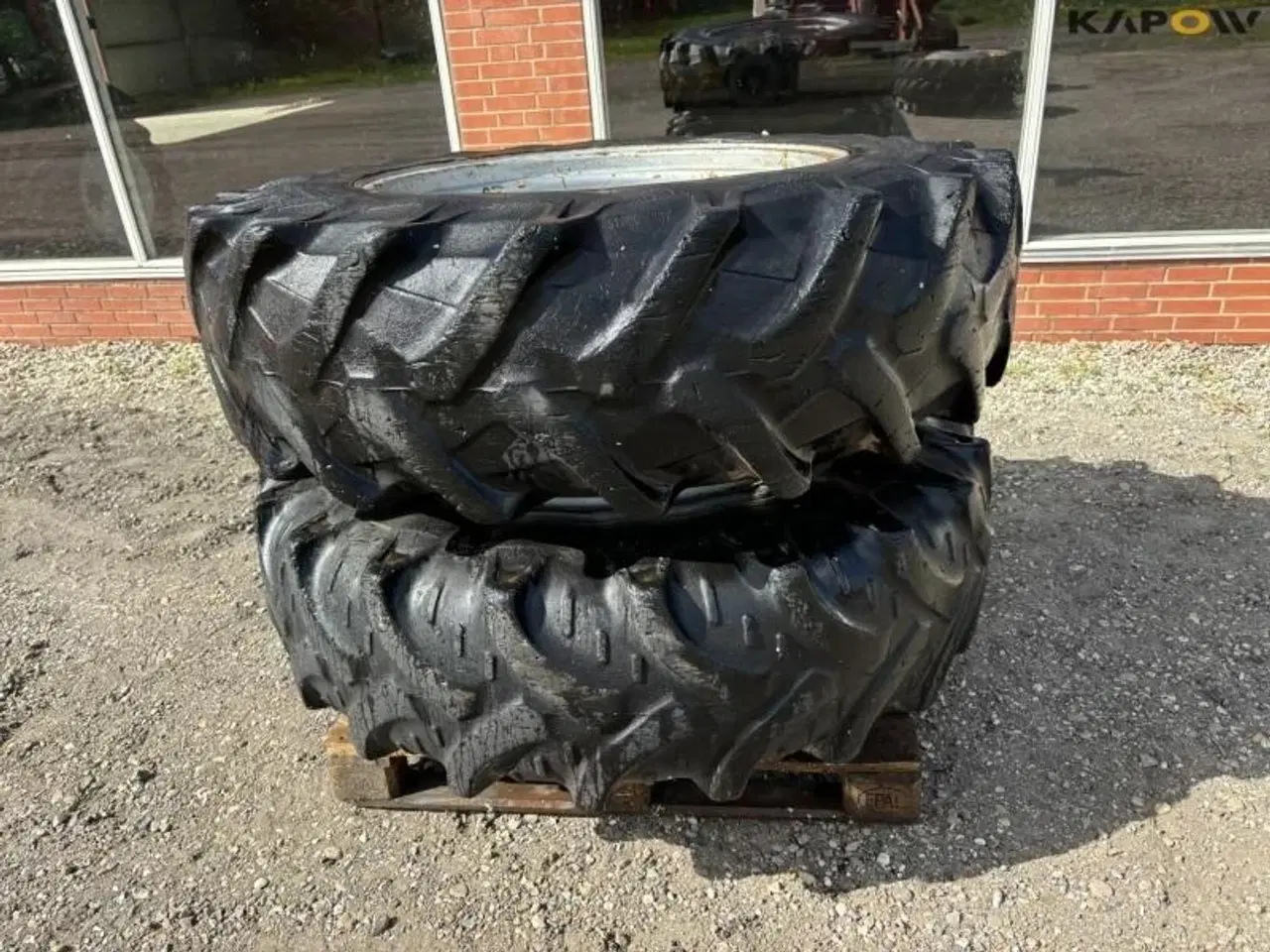 Billede 2 - Pirelli 16.9-R34