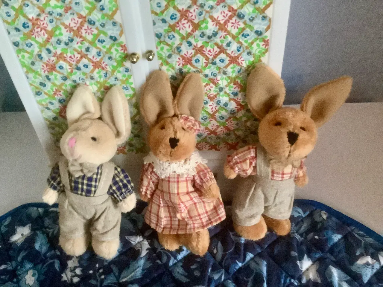 Billede 2 - 5 søde påskeharer .Prisen er for allesammen.