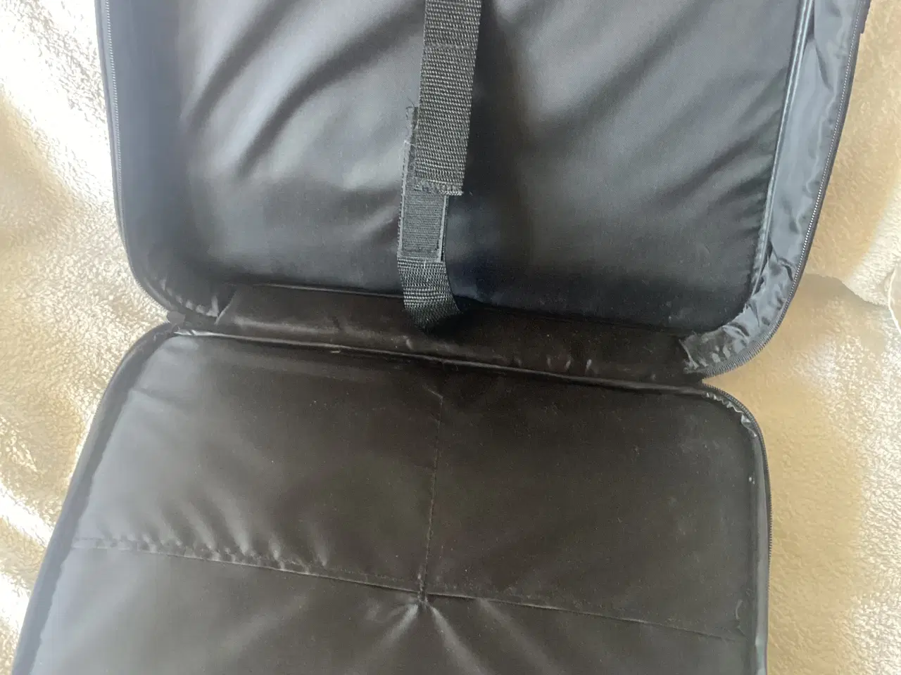 Billede 3 - Computertaske med skulderrem