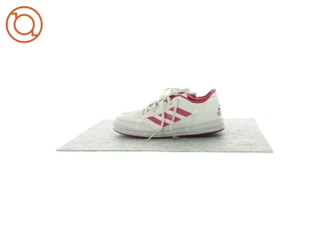 Billede 1 - Sneakers fra Adidas (str 36,5), kun brugt indendøre