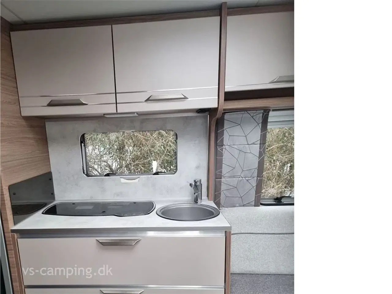 Billede 3 - 2023 - Knaus Sport 500 UF   HYSTERISK VELHOLDT CAMPINGVOGN MED FRANSK SENG.