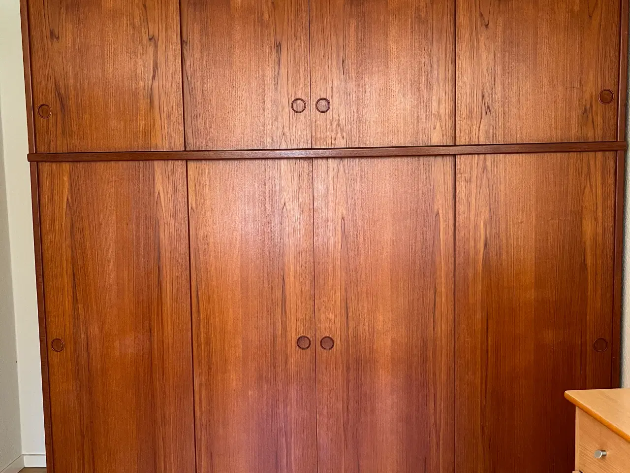 Billede 1 - Skab teaktræ