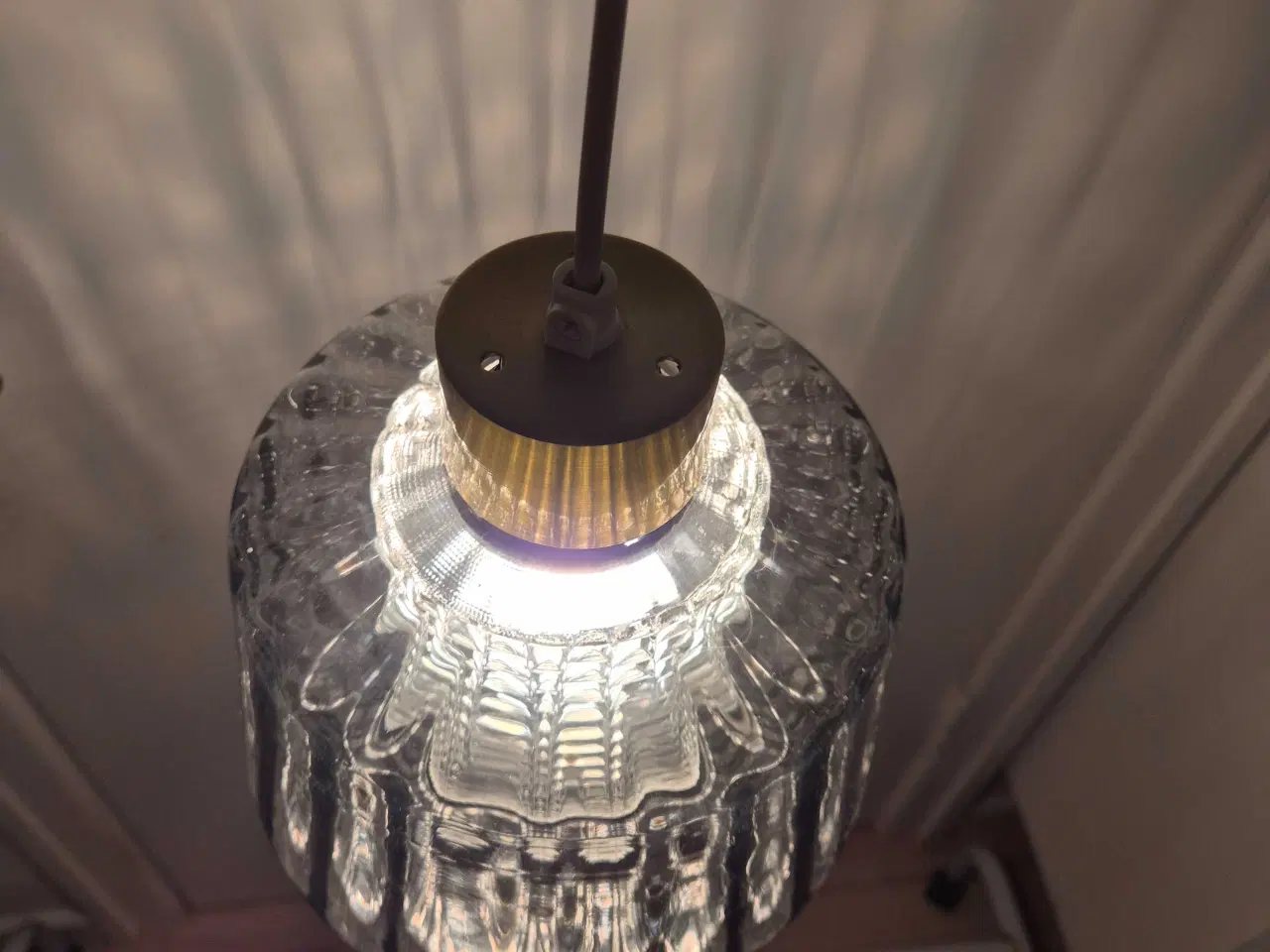 Billede 8 - Smuk svensk retrolampe i røgfarvet glas 