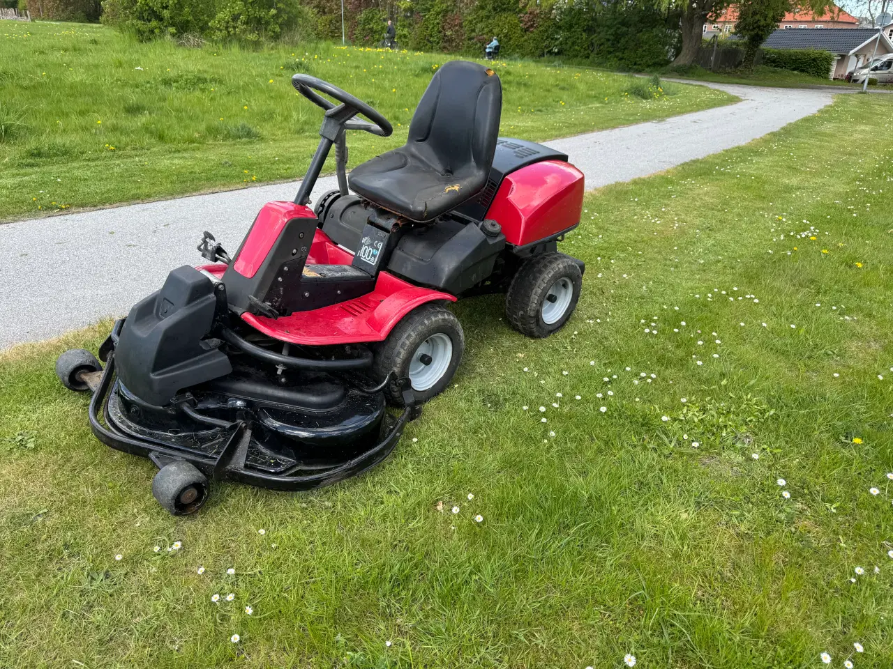 Billede 1 - Havetraktor jonsered fr2216 A2 4x4