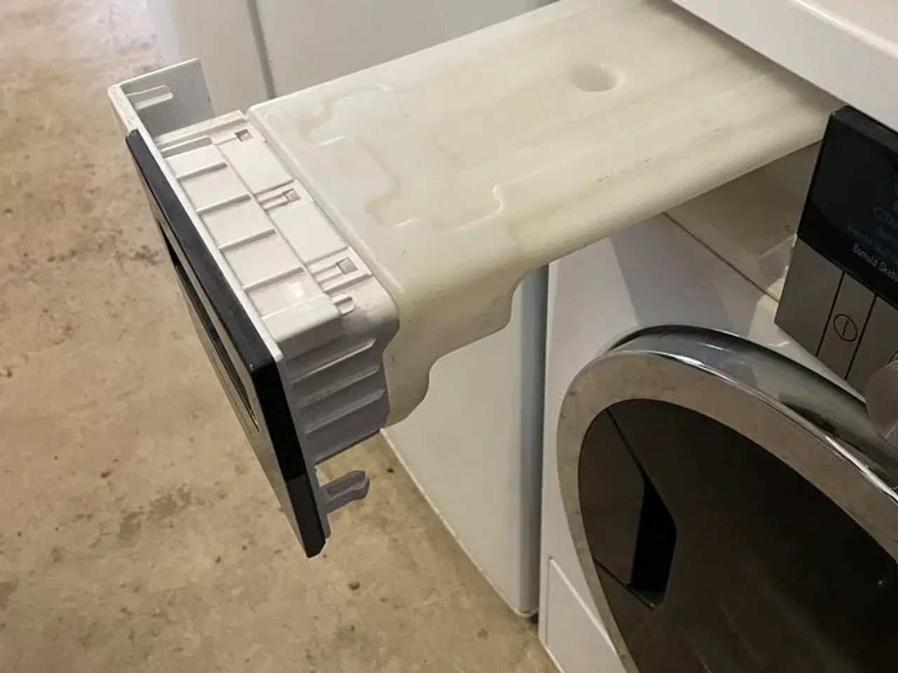 Billede 4 - Tørretumbler, brugt. GRUNDIG.