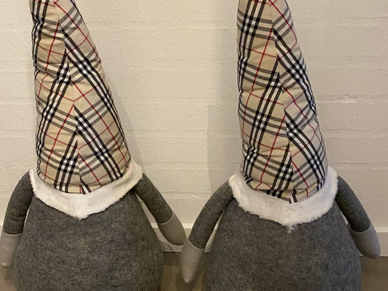 Billede 2 - Stort Nissepar 60 cm høje