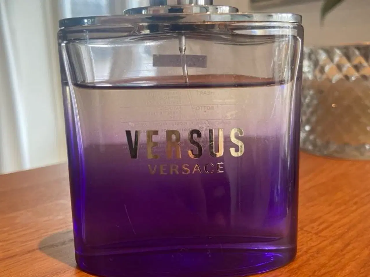 Billede 1 - Versace versus 100 ml