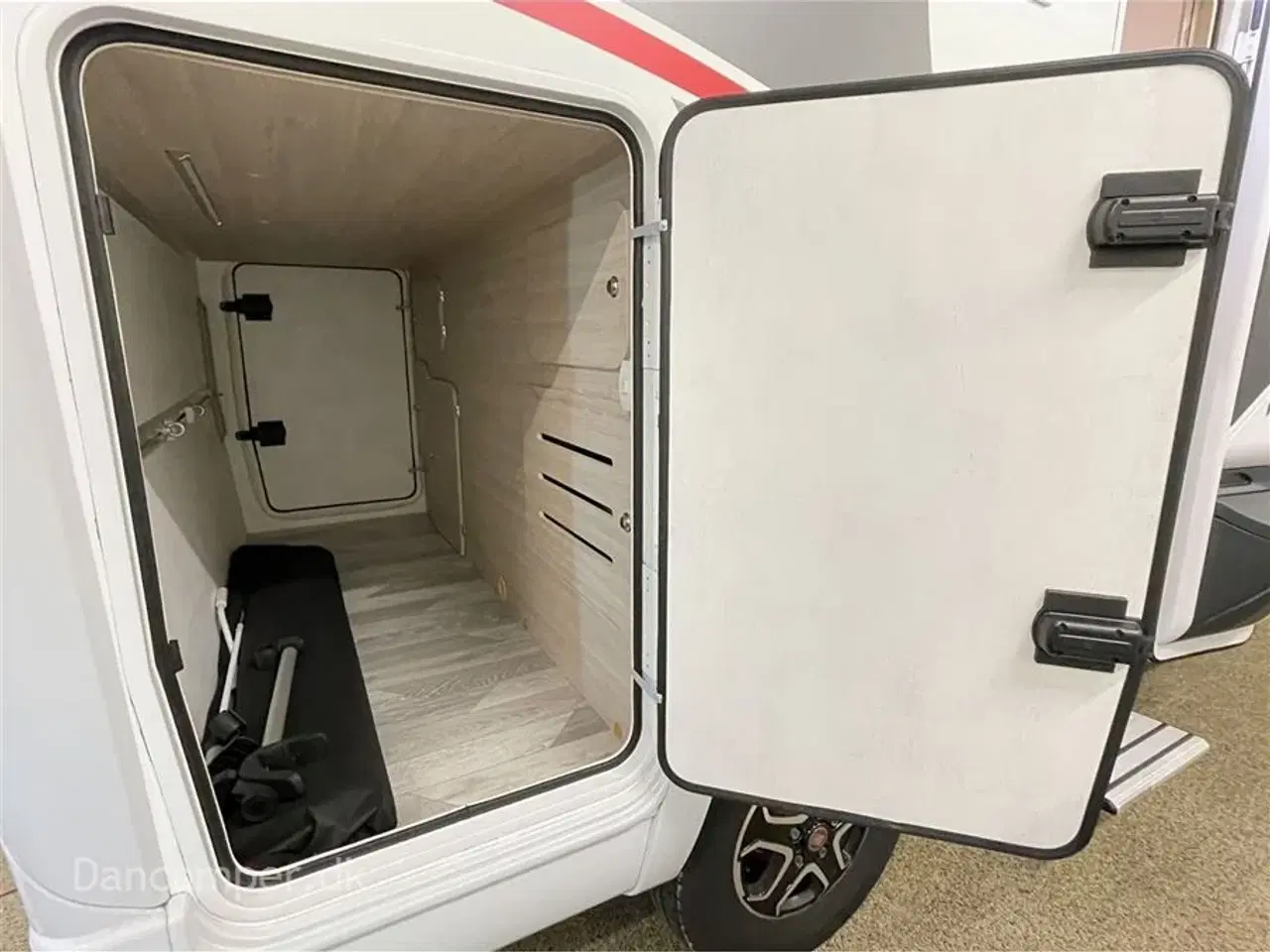 Billede 18 - 2023 - Ilusion   Ilusion XMK 590 Premium, flot lyst interiør, 180 Hk og 9 trins automatgear