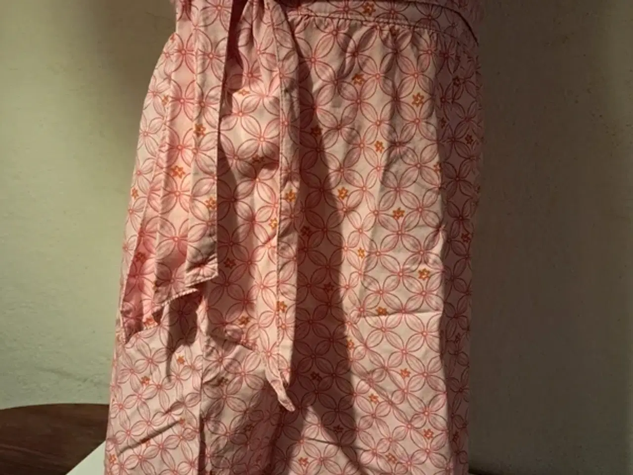 Billede 2 - Only str. 38 nederdel