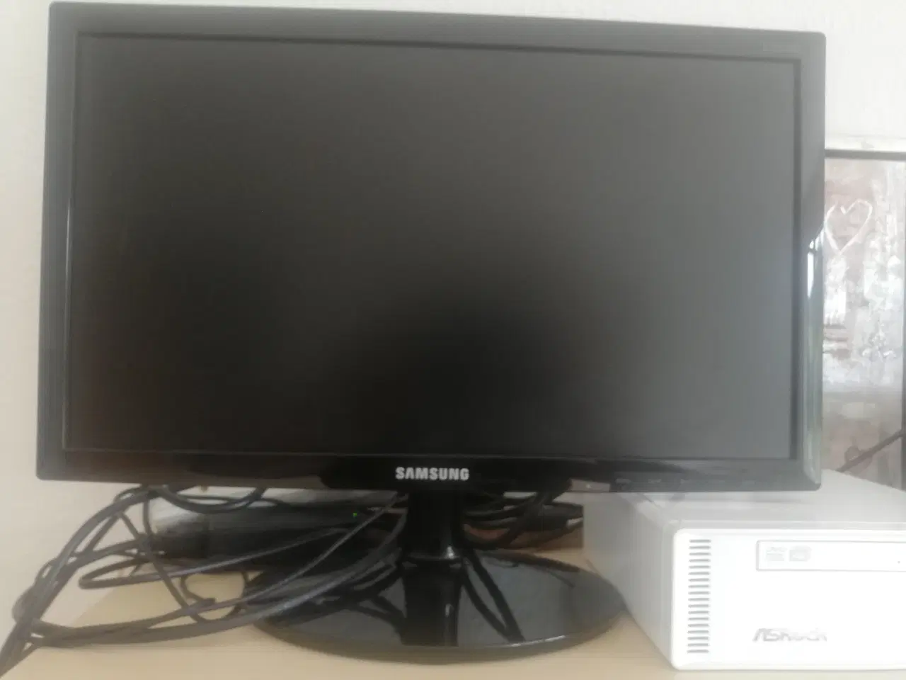 Billede 1 - Sælger min computer