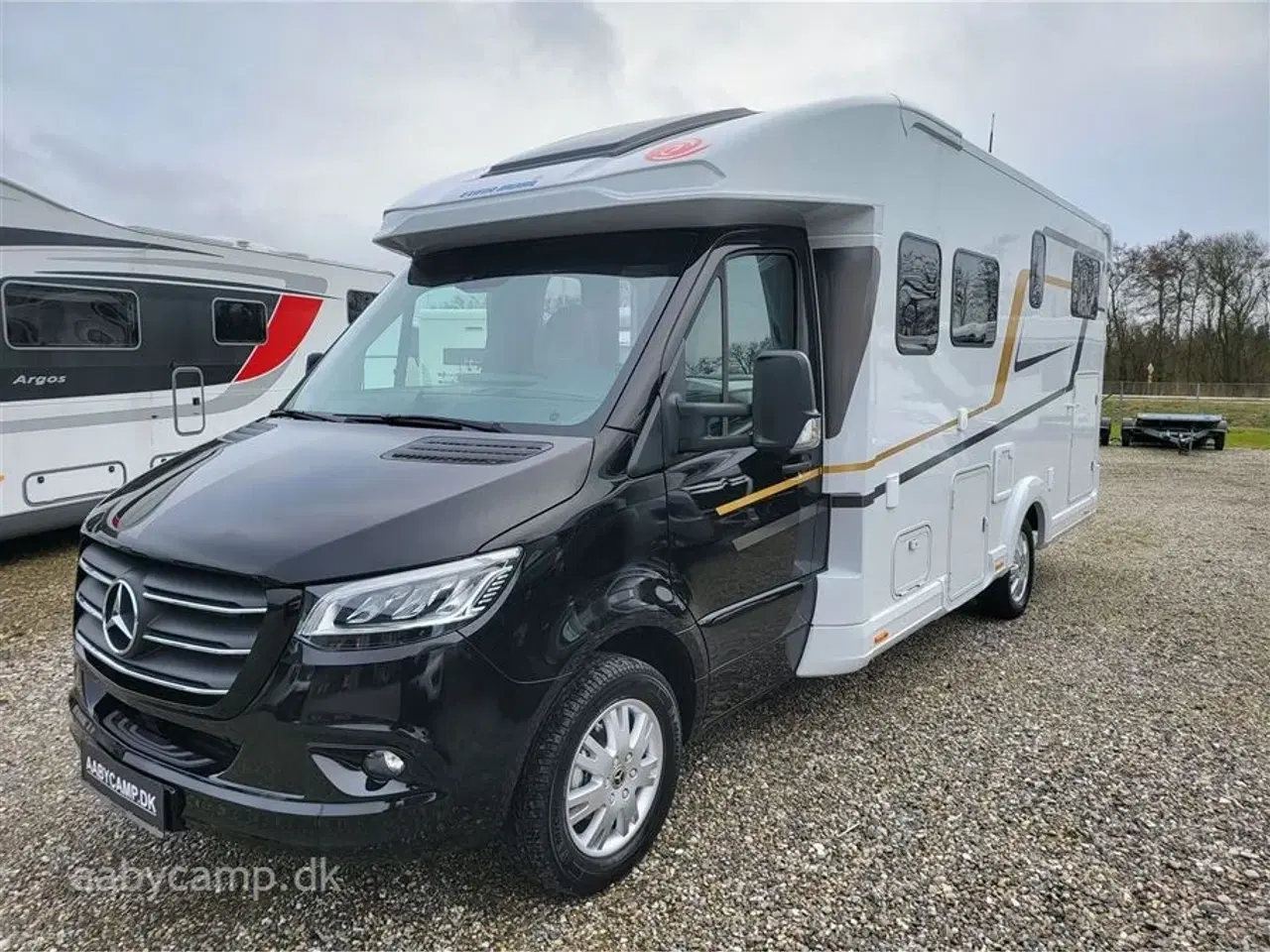 Billede 2 - 2025 - Euramobil Profila T726 EF   Luksus Delintegreret Camper på Mercedes 4500 kg, 170 HK