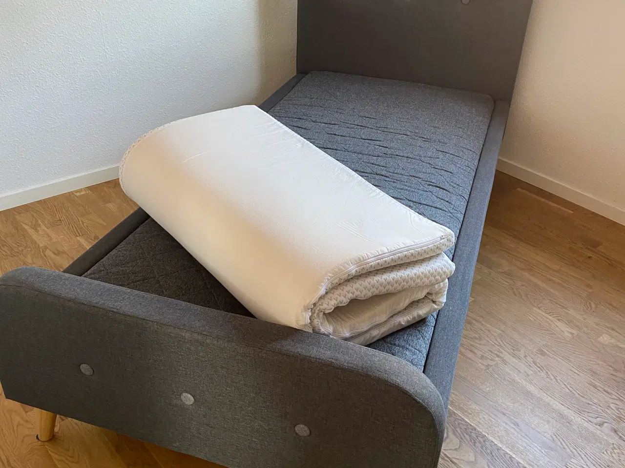 Billede 6 - Seng