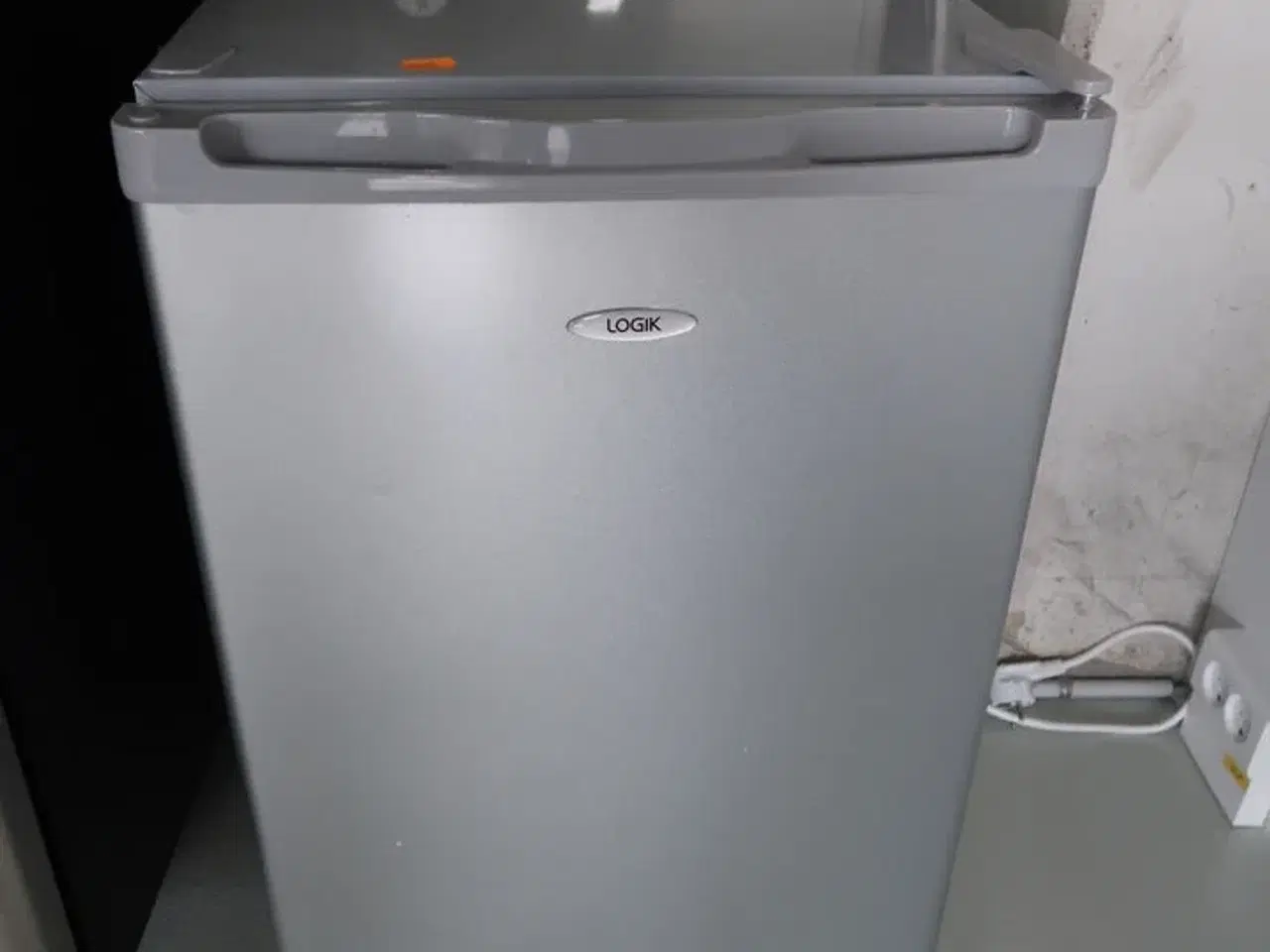 Billede 3 - Køleskab LOGIK LTT68S12E